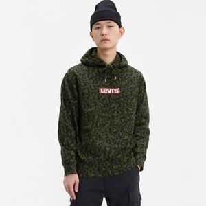 Levi's dark green leopard print hoodie, men's small